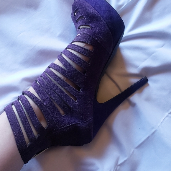 Purple suede zip back ankle heel/booties 7 - Picture 3 of 4